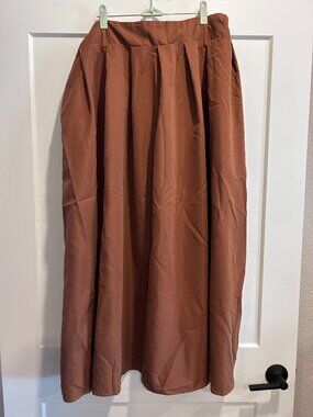 SHEIN Curve 4XL Rust Brown Pleated Maxi Skirt Side Zip Elastic Back Fits 2X